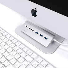 Load image into Gallery viewer, Type-C Aluminum USB Hub &amp; Card Reader
